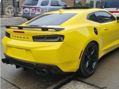 Chevrolet Camaro look transformer