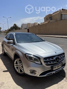 Mercedes benz gla200 hb 2019