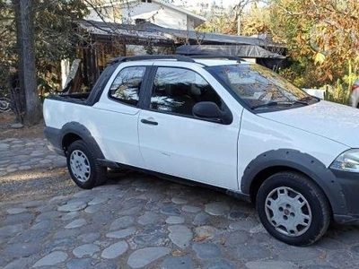 Fiat strada 2012