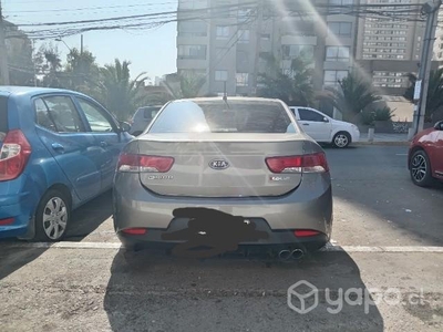 Kia Cerato Koup 2.0 topline 2012