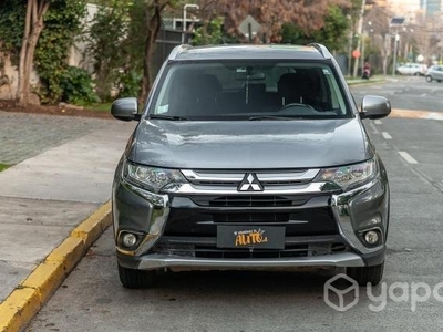 Mitsubishi outlander 2016