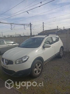 Nissan qashqai 2014