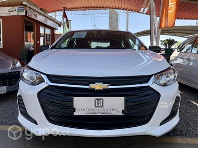 Chevrolet onix hb rs 1.0t 2022 full equipo