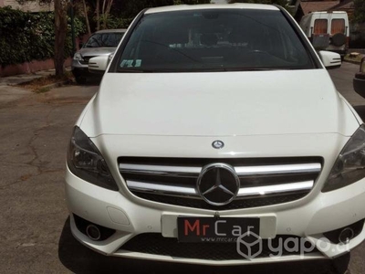 Mercedes-benz b 180 2013