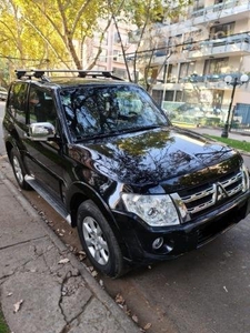 Mitsubishi montero 2012