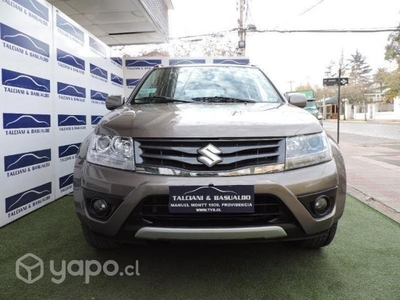 Suzuki grand nomade 2.4 4x2 2013