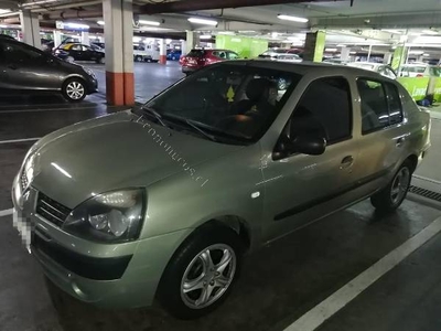 Vendo auto Renault