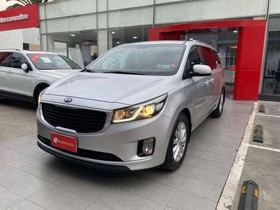 KIA GRAND CARNIVAL EX 2.2D AT 2016