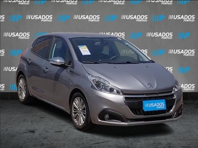 Peugeot 208 208 1.5 Signature Bluehdi 100 Mt 5p 2020 Usado en Huechuraba