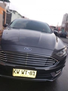 FORD FUSION 2019