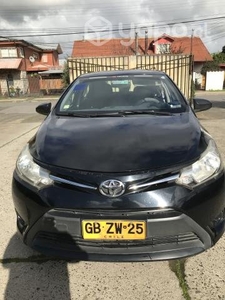 Taxi colectivo Toyota Yaris 2016