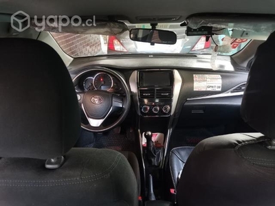 Taxi Toyota Yaris 2019 190 mil KM + Derechos