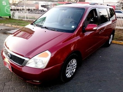 Kia gran carnival 2013 turbo diésel 3 corridas.