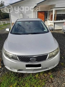 Kia motors cerato 2013