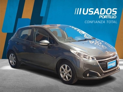 Peugeot 208 1.2 Active Pack Puretech E6 Mt 5p 2017 Usado en La Reina