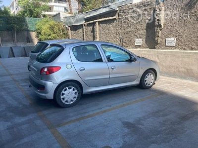 Peugeot 207 año 2012, mecánico, sello verde