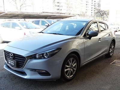 Mazda 3 sedan 2019