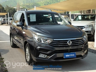 Ssangyong Stavic 2.2 Mt 4x2 Full 2019