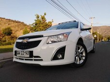 Chevrolet cruze hb full automático con Sunroof 2015