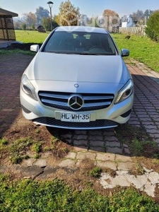 Mercedes benz a180 2016