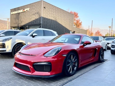 PORSCHE CAYMAN GT4 2017