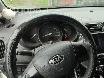 kia río 4