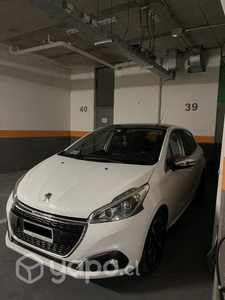 PEUGEOT 208 2019 Allure Pack BLUEHDI Diesel Full