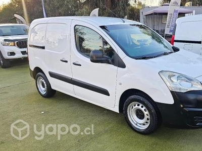 Peugeot Partner DIESEL FULL EQUIPO IMPECABLE 2017