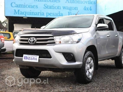 Toyota hilux 2018 sr 2.8 unico dueño full a/c 4x4