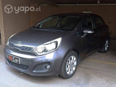 Kia rio 5 2012