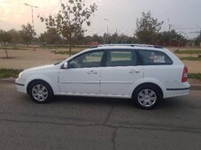 Chevrolet optra station wagon, 2013 full equipo