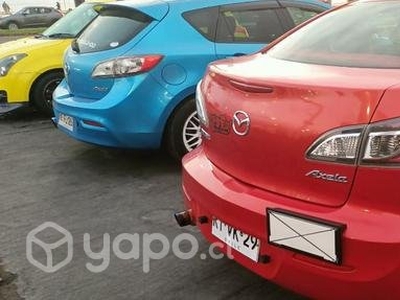 Mazda axela sedan Año 2013 papeles al día