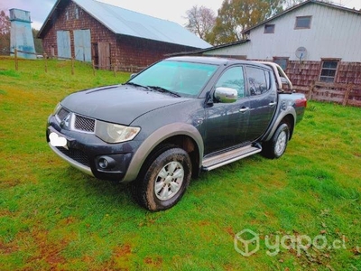 Mitsubishi l200 Dakar full a/t