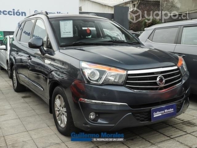 Ssangyong Stavic 2.2 Mt 4x2 Full 2017