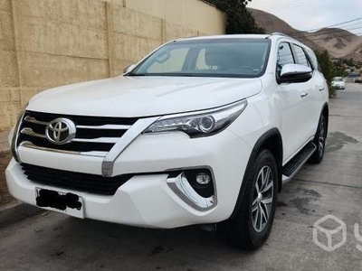 Toyota fortuner srx