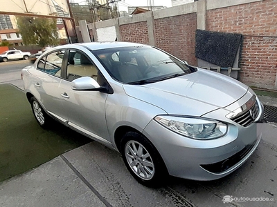 RENAULT FLUENCE Expression AT 2.0 2012