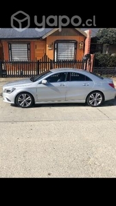MERCEDES CLA 180 Impecable