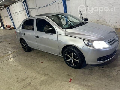 Volkswagen Gol SEDAN 2012 (Negociable)