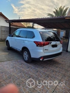 Mitsubishi Outlander 2016