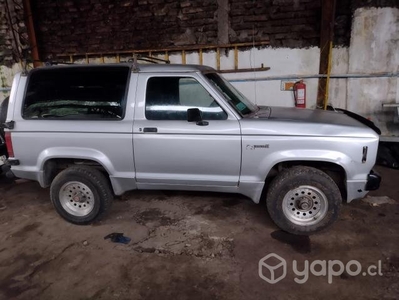 Ford bronco. 2