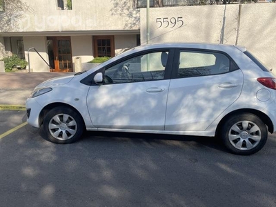 Mazda 2 2014