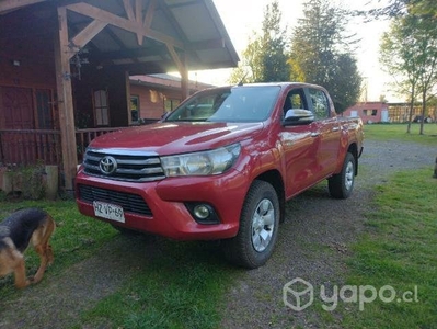 Toyota Hilux 4x4 SR 2016