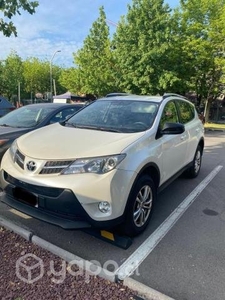 Toyota rav4 2013 2.0