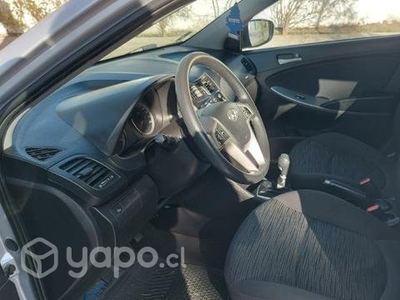 Hyundai accent 1.4 hatchback 2018 único dueño