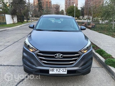 Hyundai tucson 4x2 bencina 2016