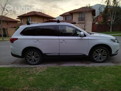 Mitsubishi Outlander 2016