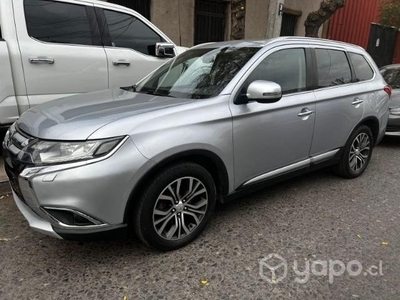 Mitsubishi outlander gls 4x4