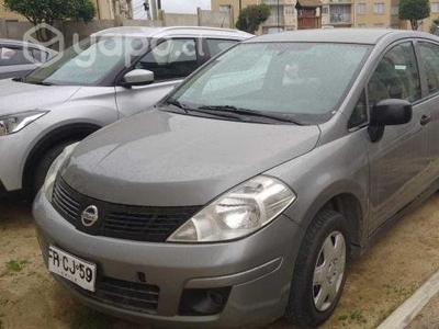 Nissan tiida 2013