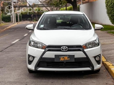 Toyota yaris 2015