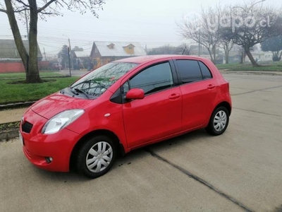 Toyota yaris sport 5 puertas japones 2009